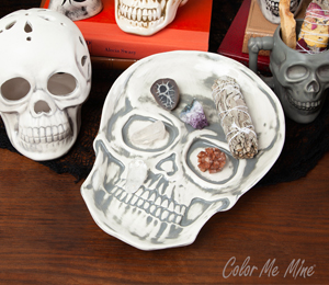 Covina Vintage Skull Plate